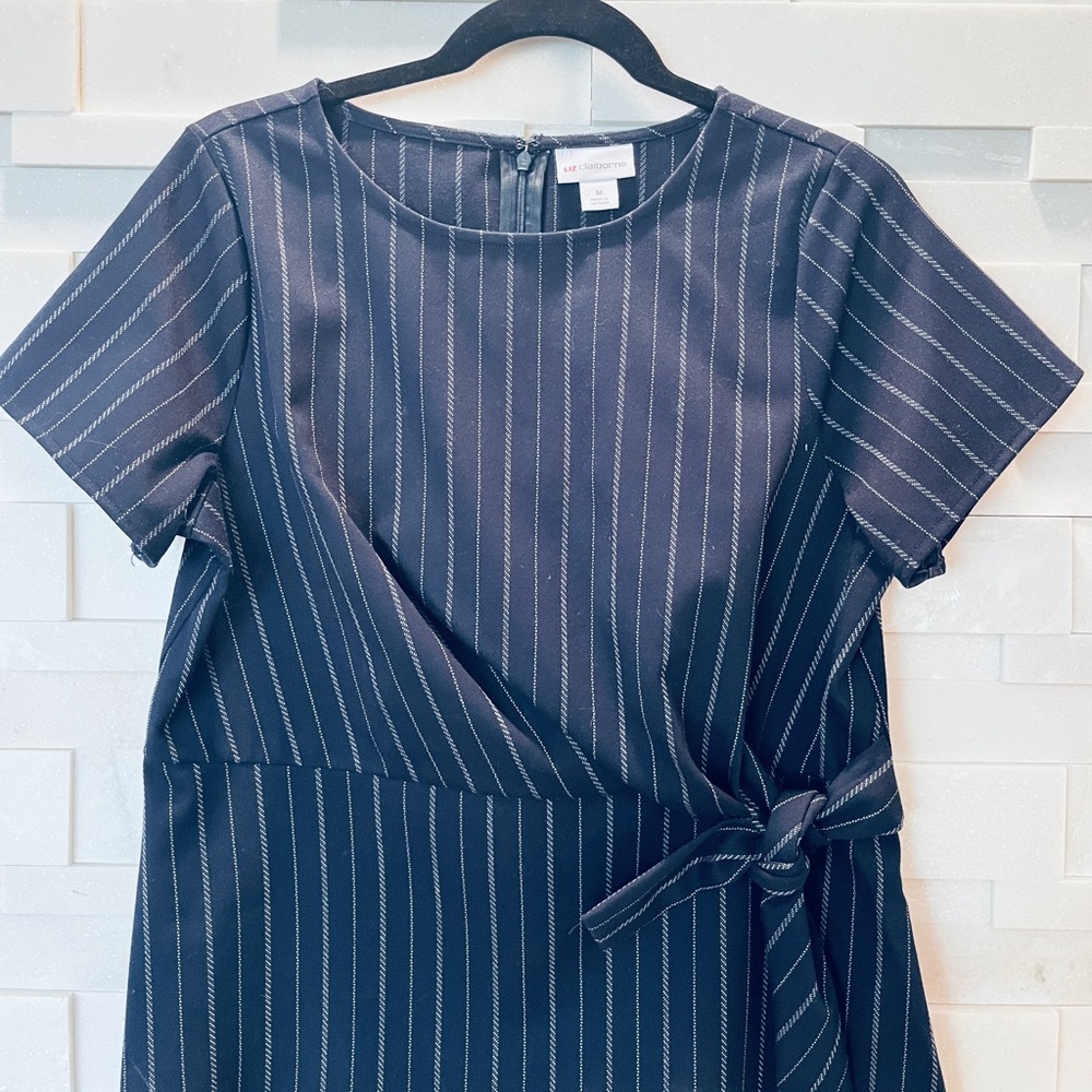 Liz Claiborne Peplum Navy Blue Blouse Workwear - Women’s M
